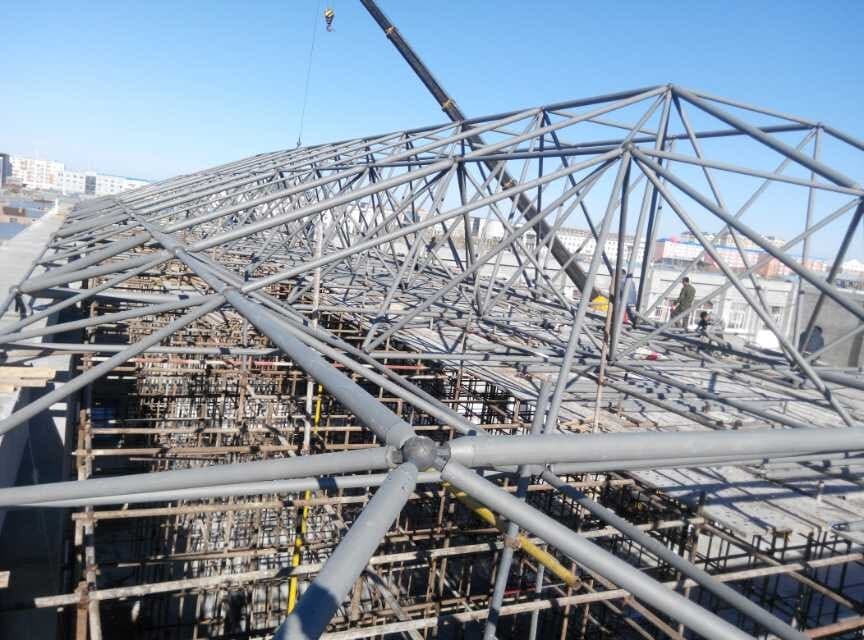 霍林郭勒商贸城屋顶网架工程