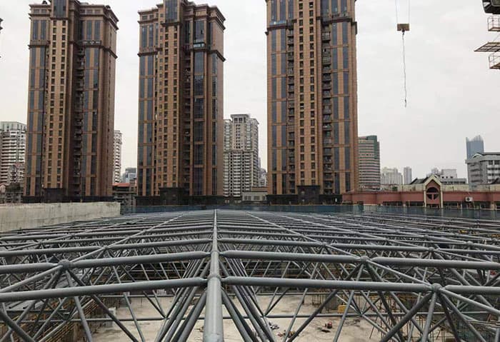 霍林郭勒螺栓球网架结构